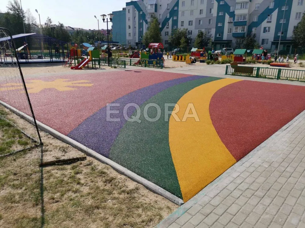Подходит ли резиновое покрытие для детских площадок в Красногорске?