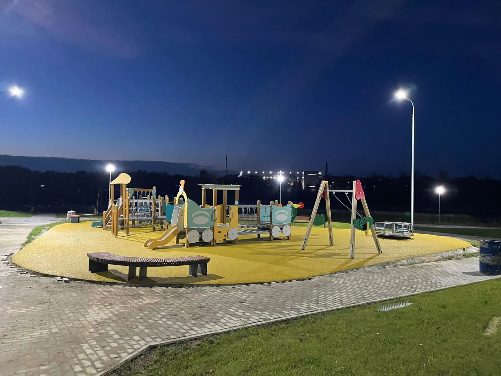 Сколько времени занимает укладка резинового покрытия